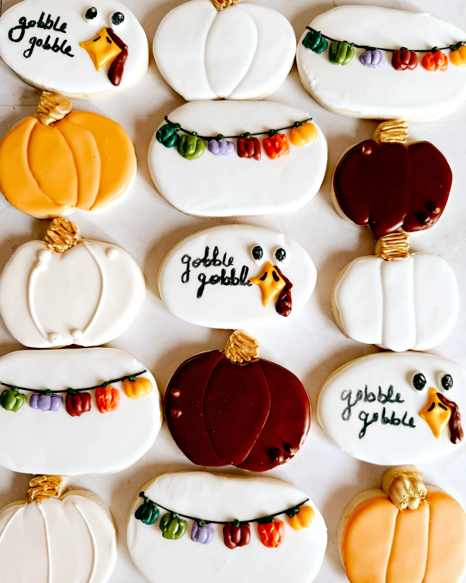 Thanksgiving turkey & pumpkin cookies
